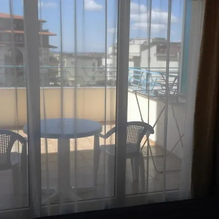 Hotel Larisa 호텔 3*