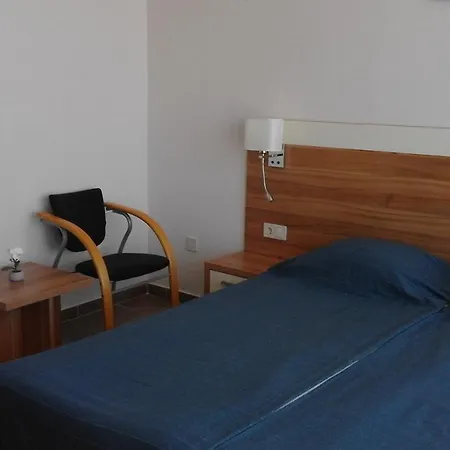 Hotel Larisa 호텔 3*